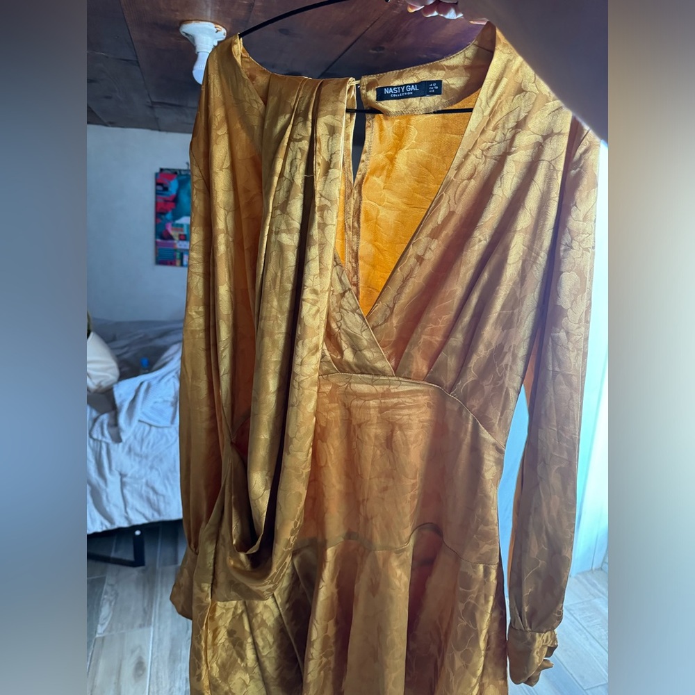 Yellow dress nasty gal